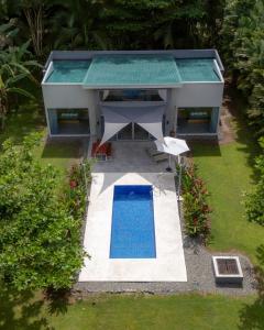 Lilan Nature, Modern House N°2, private swimming pool - 4-star hotels in Cahuita