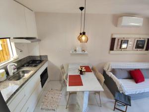 Canto da Jandaia Praia de Imbasssai Bahia