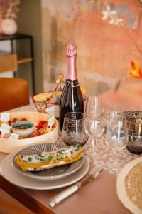 Maisons de vacances Gite de charme 4 etoiles avec SPA privatif : photos des chambres
