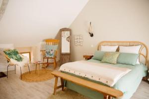 Maisons de vacances Gite de charme 4 etoiles avec SPA privatif : photos des chambres