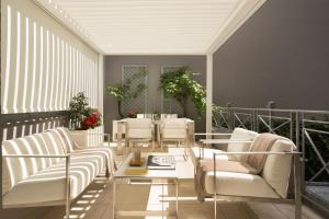 Hotels Hotel Baume : Chambre Double avec Terrasse