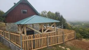 Mićovi konaci - Andrijevica Mićovi konaci - Andrijevica