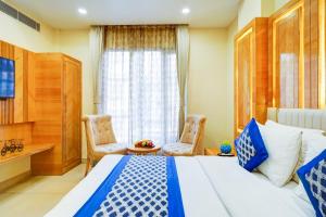 Hotel Gold Palace - 03 Mins Walk From New Delhi Railway Station