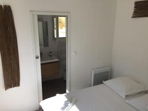 Maisons de vacances Bastidon 19 : Maison 1 Chambre