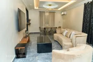 Kayona Home Appartement T3 Balcon-Netflix-Wifi-Parking SERVICESConciergerie - Ebé