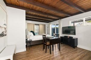 Pacific Beach Studio Short Walk to Ocean