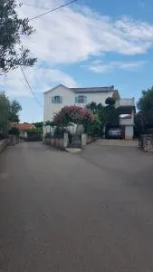 Mare - Klanice Dobrinj