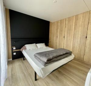 Maisons d'hotes Modern and cosy ecolodge, shared heated pool, Les Mathes : photos des chambres