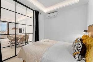 Modern 2B Apt in the heart of Puerto Banus