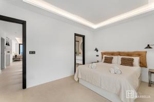 Modern 2B Apt in the heart of Puerto Banus