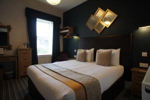 Standard Double Room room in Applewood Hotel