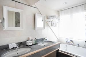 Hotels La Ferme Saint Simeon Spa - Relais & Chateaux : photos des chambres