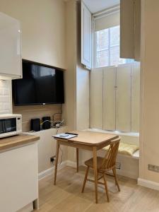 Edinburgh city centre 1Bed flat near Castle & Uni