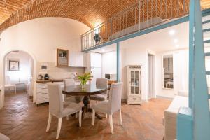 Azzurra Elegant Apartment