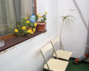 One Bedroom Apartment - Great Location