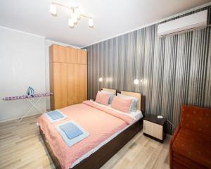 One Bedroom Apartment - Great Location