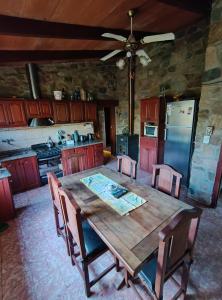 CASA FRENTE Al RIO VALLE HERMOSO