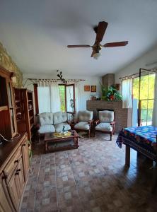 CASA FRENTE Al RIO VALLE HERMOSO