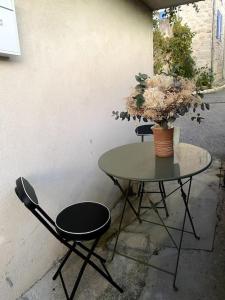 Cosy Cottage by Alice Village Provençal Serenity