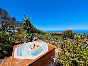 Beachwood Camps Bay