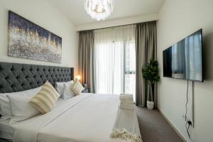 3 Bedroom Luxury Living Downtown Views Burj Khalifa Views