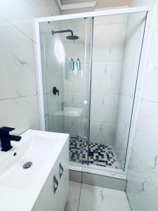 Stay Tiah Whyte, Durban