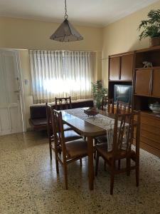 Casa en Mar Del Plata a dos cuadras del mar con cochera privada