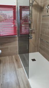 Sejours chez l'habitant Les Chambres des 4 Vents - Chambres doubles a l-etage : photos des chambres