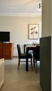 Luxo & Conforto no melhor do Guarujá, 250m Praia