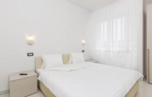 Apartments Funtana with pool