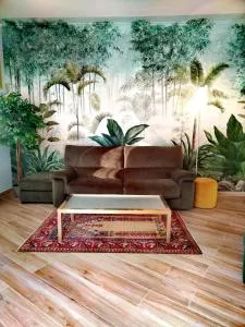 Jungle Sunshine Apartment - 斯皮内塔