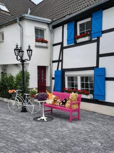 NY-GOLDEN APARTMENTS-Dortmund Airport