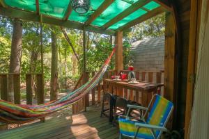 Alquimia Zen IGLUs de eucalipto na Reserva Aruá