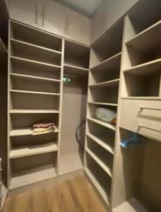 2 spacious bedrooms apartment