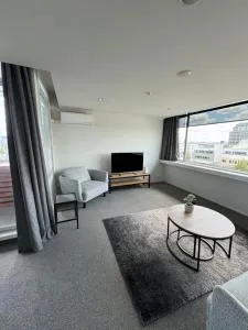 Corporate Accommodation - Modern CBD Apartment - Claudelands