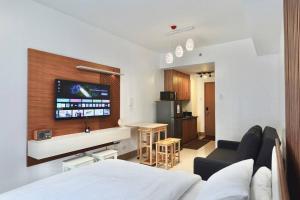 Modern Lux at Shore 3 Tower 4 SMDC Pool View