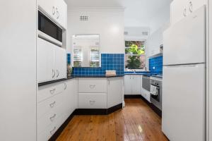 Art-Deco Gem in Midlothian Opposite Beach