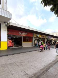 412 Apartamento completo Zona 1 Con estacionamiento