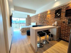 412 Apartamento completo Zona 1 Con estacionamiento