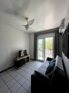 Ap no centrinho de Canasvieiras ,2 quadras mar