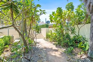 Cest Mermaid - A Stunning Beachside Escape