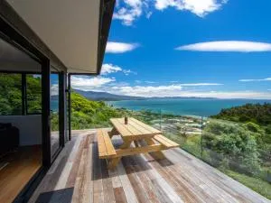 Bay Vista Beauty - Pohara Holiday Home - Awa-iti