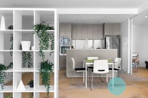 Honeysuckle Apartment with Gorgeous Water Views!