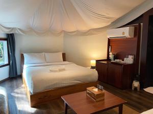 River tales ริเวอร์เทลส์แก่งกระจาน