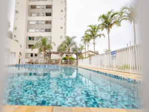 Apto Home Club 250m Praia Balneário Piçarras 20min Beto Carrero - ORI702T1