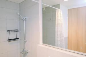 Comfortable and Good Studio Bogor Icon Apartment By Travelio