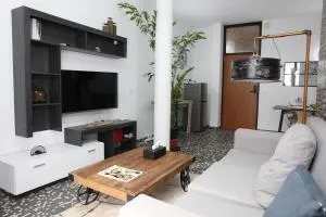 Living 1Bed colonial style in business district - Anoumabo