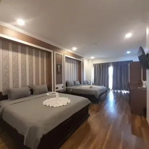 4 RIVERS HOTEL - Phumĭ Barach