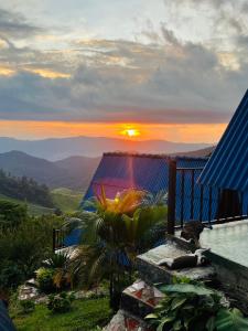 อุกฤษฟาร์มฮิลล์ ภูชี้ฟ้า Ukrist farm hill