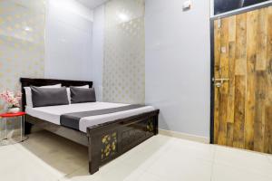Super Hotel O Veduka Banquets & Luxury Rooms